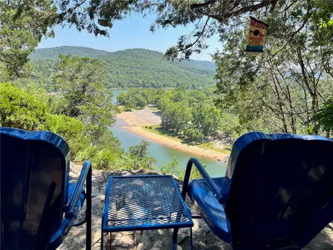 81 Sailboat Dr, Holiday Island, AR 72631