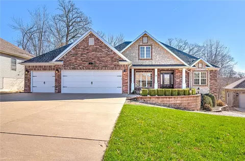 7 Berrydale Ln, Bella Vista, AR 72715