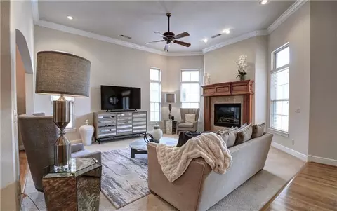 6523 Valley View Rd, Rogers, AR 72758
