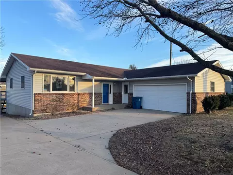 329 Fairground Rd, Neosho, MO 64850