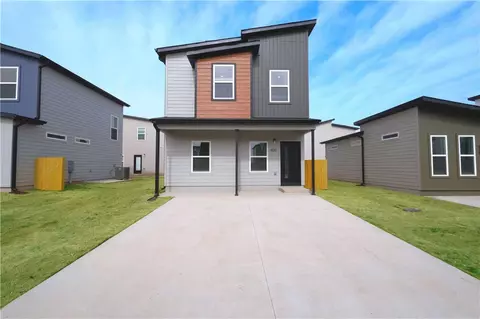 830 Tennessee Ave, Centerton, AR 72719