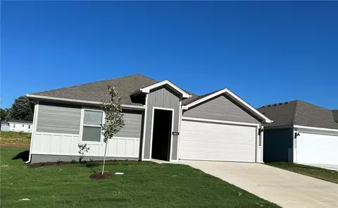 303 NW Pinwheel St, Highfill, AR 72734