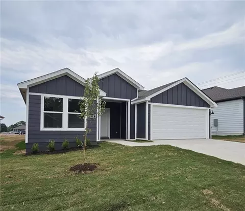 102 NW Pinwheel St, Highfill, AR 72734