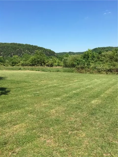Beau Chalet Drive, Bentonville, AR 72712