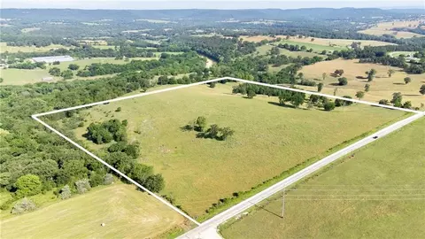 Hwy 143, Berryville, AR 72616