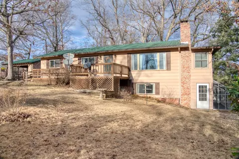 151 Crestwood Dr, Eureka Springs, AR 72631