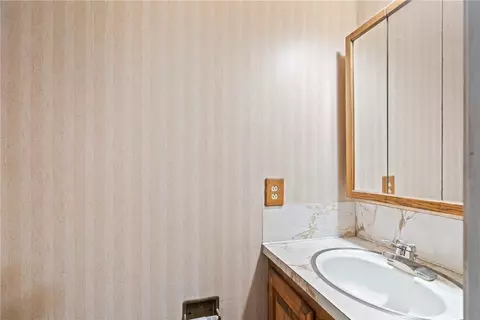 Bath - 22556 E War Eagle Rd, Springdale, AR 72764 photo 1 of 3