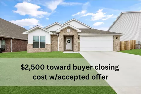 2050 Tallgrass Ter, Centerton, AR 72719