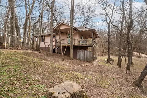 19061 Shoreline Way, Fayetteville, AR 72703