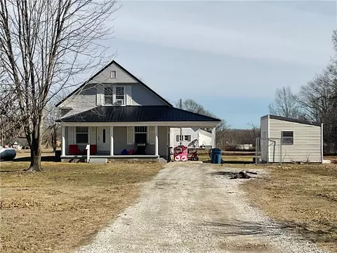 10003 Ibex Rd, Neosho, MO 64850