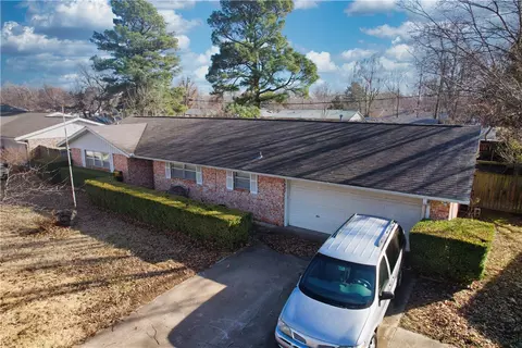 1903 W Emma Ave, Springdale, AR 72762
