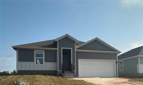 1410 NW 5th Ave, Gentry, AR 72734
