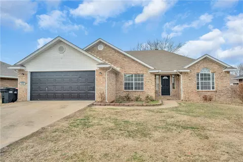 3008 Pagosa St, Springdale, AR 72764