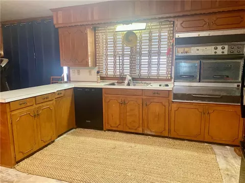 Kitchen - 814 E Cherry St, Alma, AR 72921 photo 2 of 2