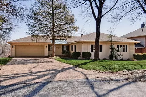 5 Fenchurch Ln, Bella Vista, AR 72715
