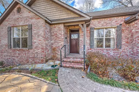 2404 NW Rita Way, Bentonville, AR 72712