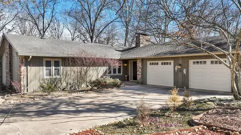 5 Wentworth Dr, Bella Vista, AR 72715