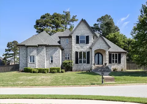 4896 Cabo Dr, Fayetteville, AR 72703