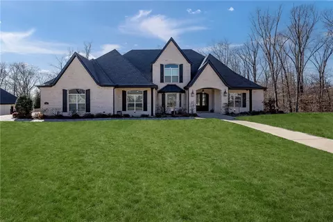 1311 Royal Ave, Centerton, AR 72719
