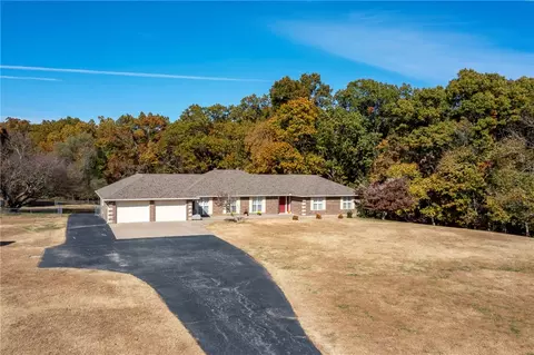 1405 E Walnut St, Rogers, AR 72756