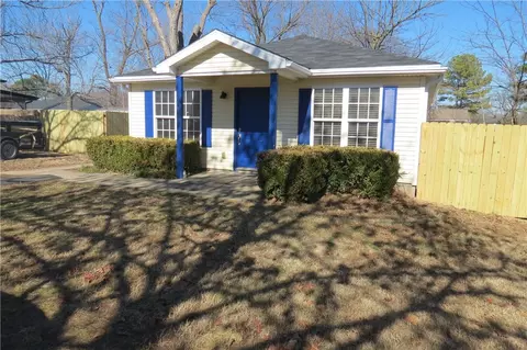 Exterior - 504 Ewalt Ave, Springdale, AR 72764 photo 2 of 2