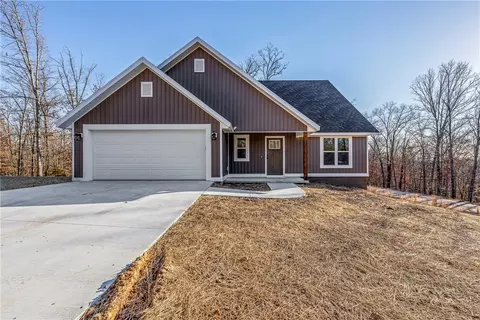 17 Grantham Cir, Bella Vista, AR 72714