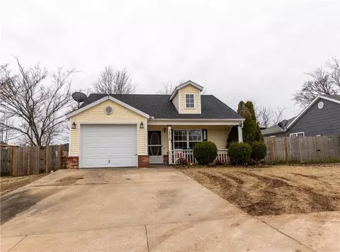 1210 S C Ct, Rogers, AR 72756