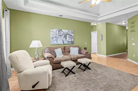 Living - 504 Willow St, Gentry, AR 72734 photo 3 of 3