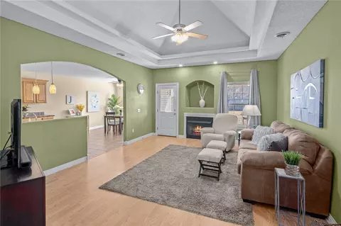 Living - 504 Willow St, Gentry, AR 72734 photo 1 of 3