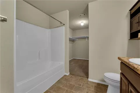 Bath - 201 E Glendale, Rogers, AR 72756 photo 2 of 4