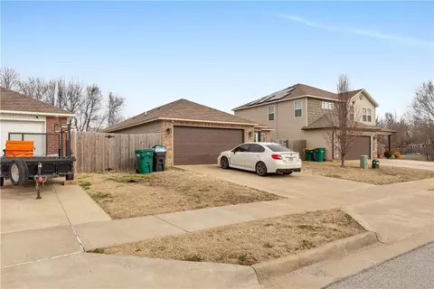 Exterior - 201 E Glendale, Rogers, AR 72756 photo 2 of 5
