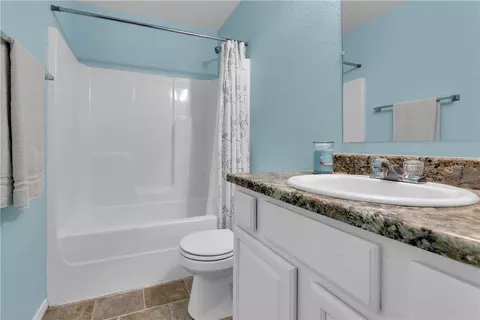 Bath - 201 E Glendale, Rogers, AR 72756 photo 4 of 4
