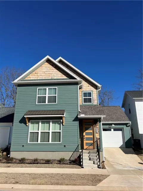 2717 N Gulley Grove Cir, Fayetteville, AR 72703
