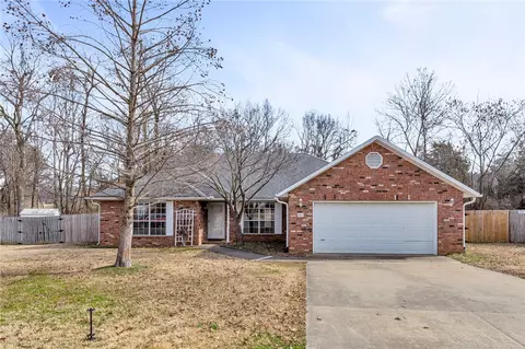 2677 E Tulip Ct, Fayetteville, AR 72701