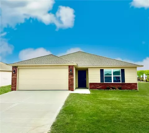 1505 S Pampas St, Siloam Springs, AR 72761