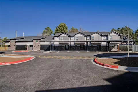 911 N Rupple Rd #102, Fayetteville, AR 72704