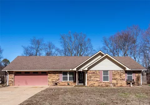 1813 W Granite St, Siloam Springs, AR 72761