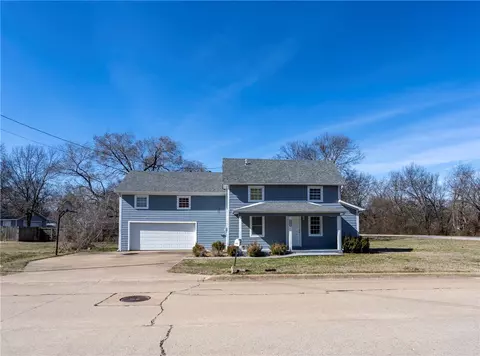 2202 Elm St, Siloam Springs, AR 72761
