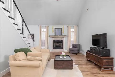 Living - 560 Tyler St, Centerton, AR 72719 photo 1 of 4
