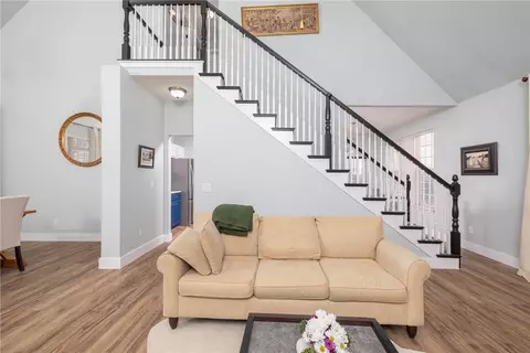 Living - 560 Tyler St, Centerton, AR 72719 photo 3 of 4