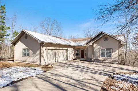1 Cambria Dr, Bella Vista, AR 72715