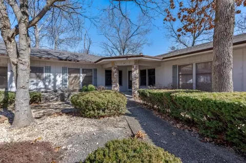 37 Abingdon Ln, Bella Vista, AR 72715