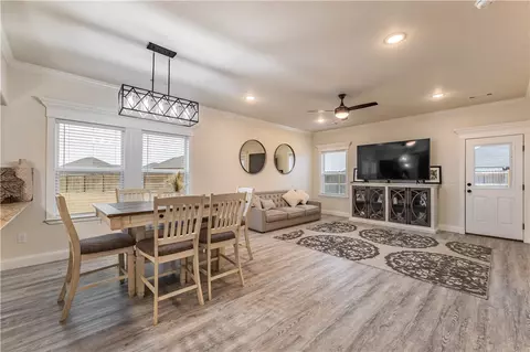Living - 911 Raspberry St, Elkins, AR 72727 photo 1 of 1