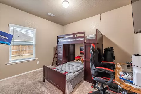 Bedroom - 911 Raspberry St, Elkins, AR 72727 photo 3 of 5