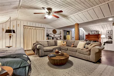 Living - 11002 Sturdy Rd, Summers, AR 72769 photo 1 of 1