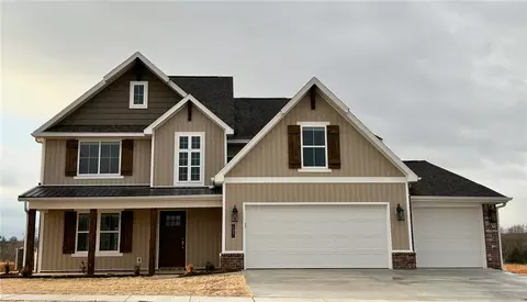 607 Pennington Ave, Prairie Grove, AR 72753
