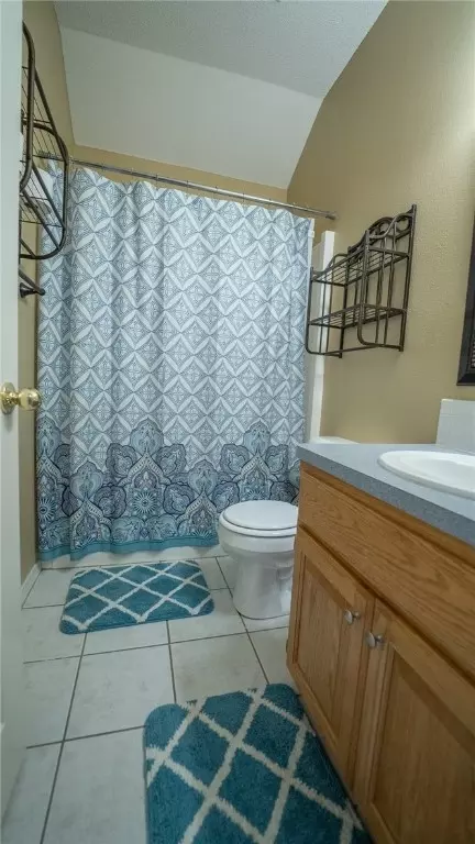 Bath - 6108 Sandy Parker Ct, Fort Smith, AR 72916 photo 6 of 6