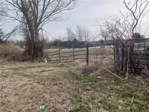 1955 N Highway 311, Green Forest, AR 72638