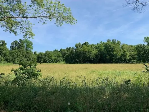 18 Th St, Bentonville, AR 72713