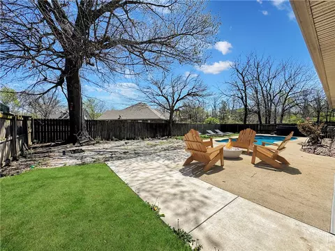 Exterior - 3827 Pasofino Loop, Springdale, AR 72764 photo 8 of 10